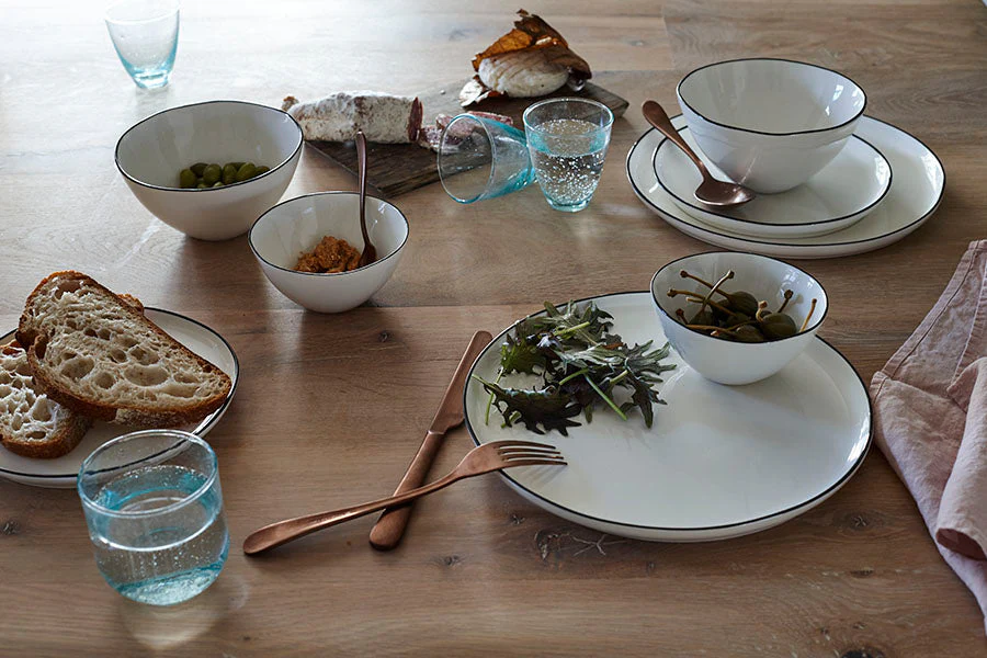 Abbesses Medium Bowl Black Rim - Set of 4 - Image 4