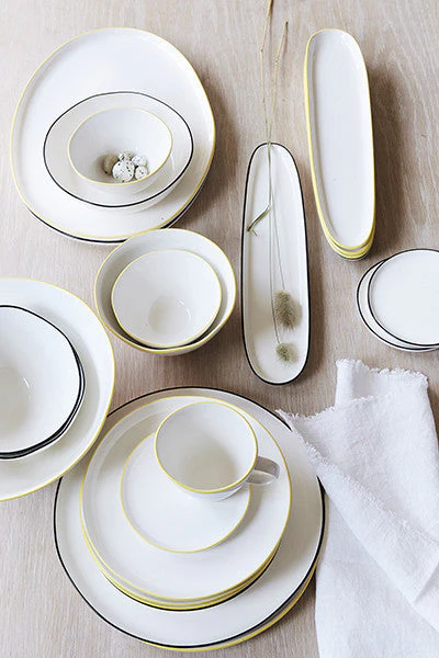 Abbesses Medium Plate Black Rim - Set of 4 - Image 9