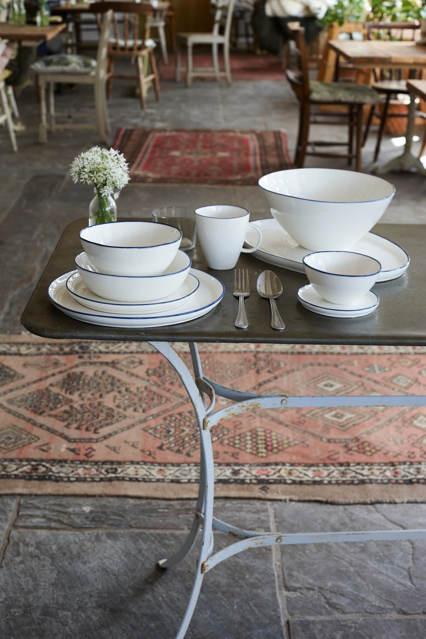 Abbesses Pasta Bowl Blue Rim - Set of 4 - Image 3