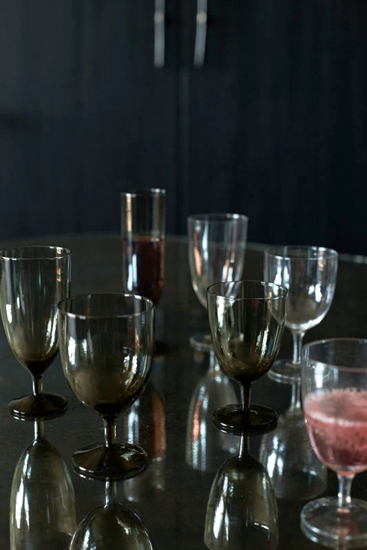 Amwell Red Wine Glass in Clear- Set of 4 - Image 6