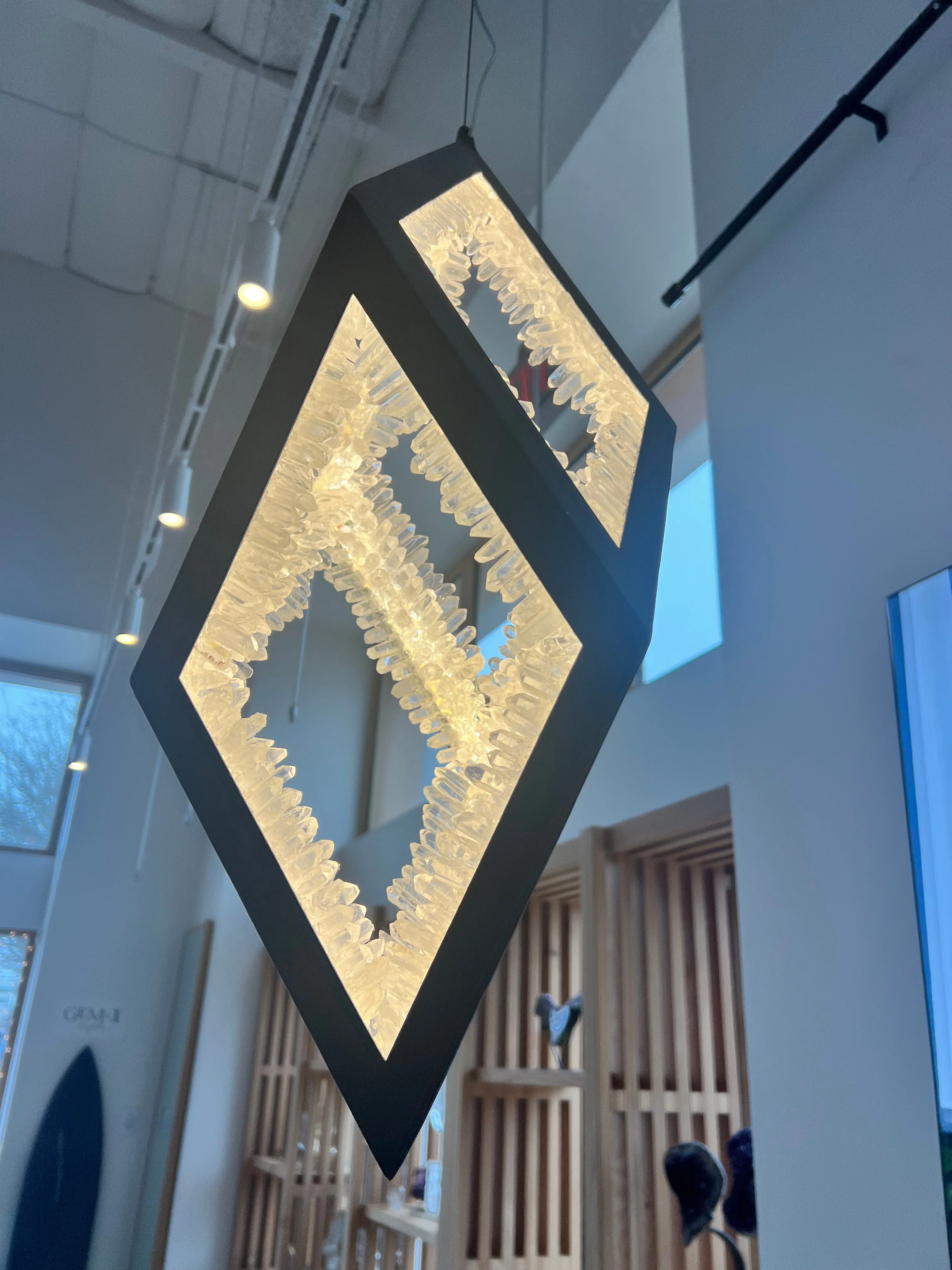 Artisan Clear Quartz Pendant Lamp - Image 4